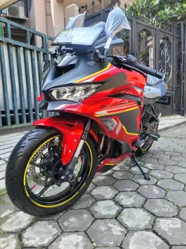 Kawasaki Ninja New ZX 25R 2023