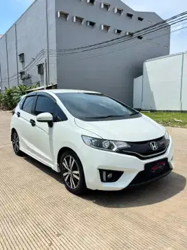 Mobil bekas murah Honda Jazz 1.5 RS matic 2017