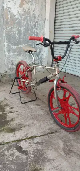 Sepeda bmx Oryx size 20 inch