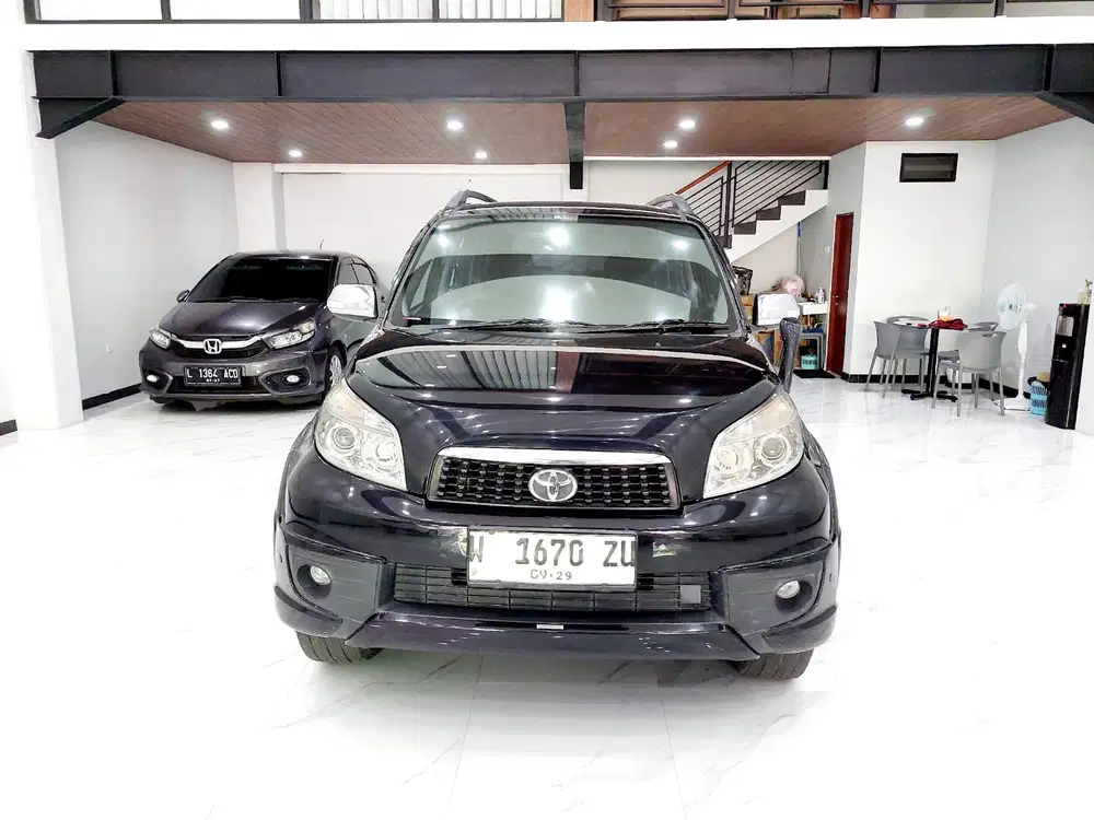 T. RUSH 1.5 TRD SPORTIVO MT 2014 bisa DP minim