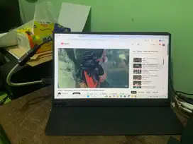 Monitor eksternal portable