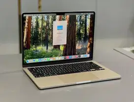 Second Macbook Air M4 13inch 256gb iBox