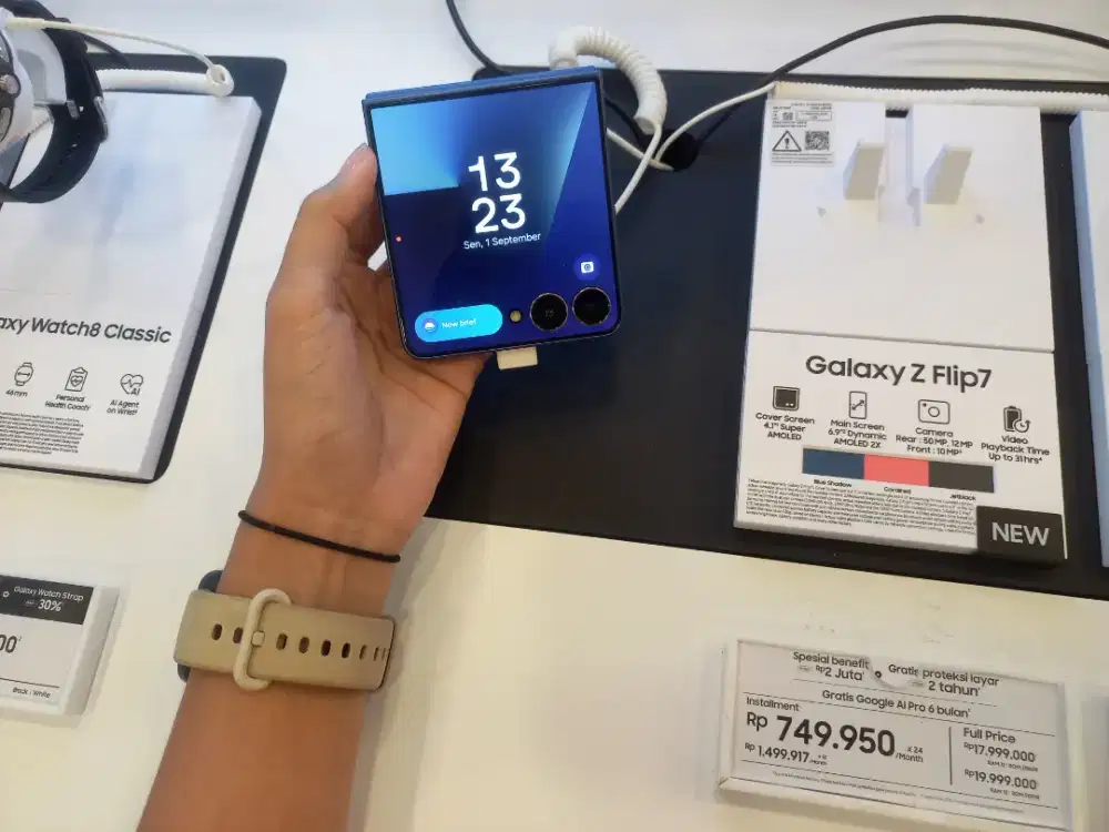 SAMSUNG GALAXY Z FLIP 7