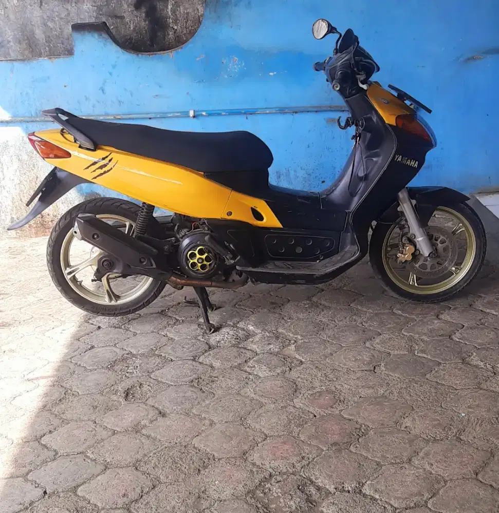DI JUAL YAMAHA NOUVO 2002