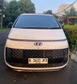 Hyundai Staria 9 Seater 2023 white putih Staria 2024 staria 2025 bu