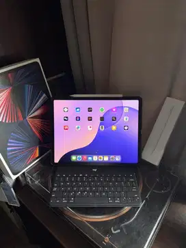 ipad pro 12.9 gen 5 M1 128gb wifi only + apple pencil dan keyboard