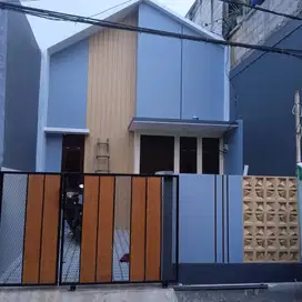 Jual Rumah Ramping di Villa Mutiara Gading Bekasi (C0145)