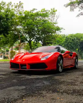 rare Ferrari 488 Spider nik 2019 Rosso Corsa Two-Tone on Nero KM 10 rb