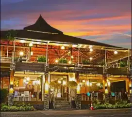 Komersial Jalan Utama Pajajaran