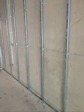Jasa Tukang Pasang Plafon Partisi Wall Moulding Sekat PVC GRC Gypsum