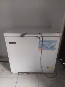Freezer Modena Powerduo Kapasitas 206 L Likenew