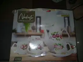 JUAL 1 SET GELAS CANTIK