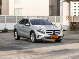 MERCEDES BENZ GLA200 1.6  METIC