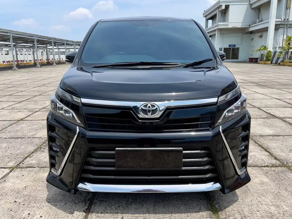 [LOW KM 42.000] TOYOTA VOXY 2019 HITAM ISTIMEWA TT 2018