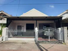 DISEWAKAN RUMAH NIRWANA EKSEKUTIF