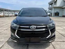 [LOW KM 60.000] INNOVA VENTURER AT BENSIN 2019 HITAM TT 2018 Q MATIC