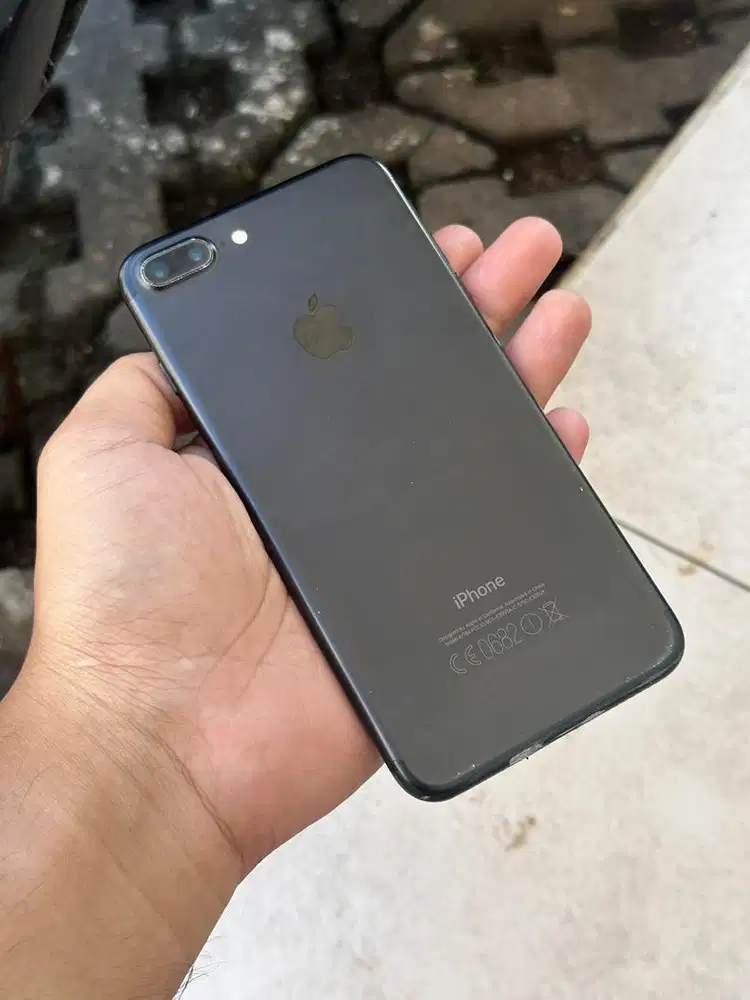 iphone 7 plus 256gb hitam