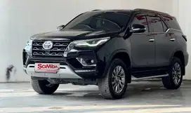 TOYOTA FORTUNER GR 2.8 DIESEL MATIC 2022..PAJAK APRIL 2026 HITAM