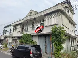 Rumah dan tempat usaha dan kost seturan sangat strattegis