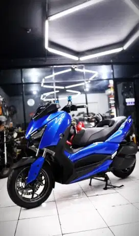 YAMAHA XMAX 2022