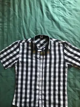 Preloved kemeja pendek