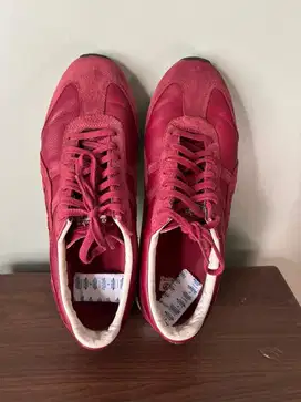 Sepatu Onitsuka