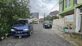 RUMAH HITUNG TANAH DI TENGGILIS MEJOYO DEKAT UBAYA
