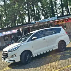 Toyota Innova G TRD Sportivo Diesel