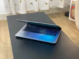 Laptop HP RAM 8 GB AMD PRO A10 (setara Core-i7) Mulus Keyboard Backlit