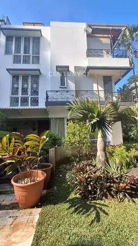 Town House Nyaman Di Springhill Kemayoran