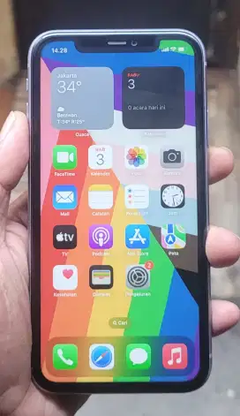 Iphone 11 64gb hp charger