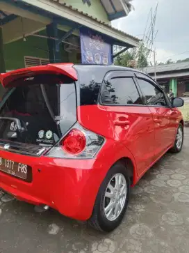 JUAL CEPAT BUTUH DANA ( BU  )  HONDA BRIO 2014 TIPE E MANUAL