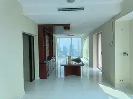 The Peak Residence Tower C dijual kondisi bagus