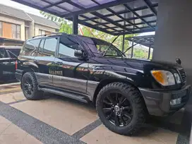 Toyota land cruiser cygnus 2000 hitam black lc cygnus 2001 4.7 bensin