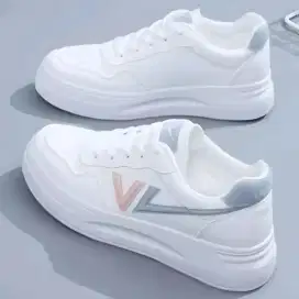 Sepatu Sneakers Wanita Terbaru Sepatu Wanita Korean Style
