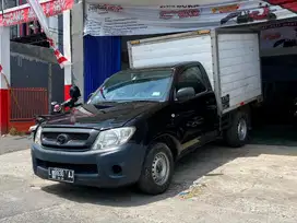 TOYOTA HILUX 2010 2.0 PICK UP BOX MT