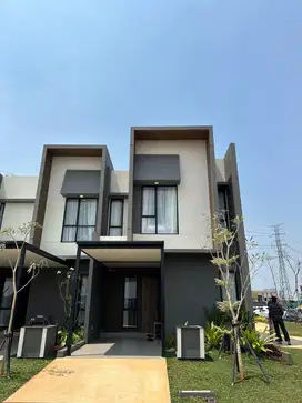 HOT DEAL! Rumah Compact 3 Lantai Dekat Dengan Mall Alam Sutera