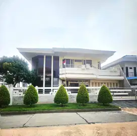 Rumah Mewah 516 m² di Pluit Putri Penjaringan – Hook, Siap Huni