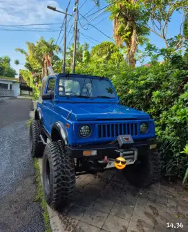 JIMNY Sierra 1983 Bensin