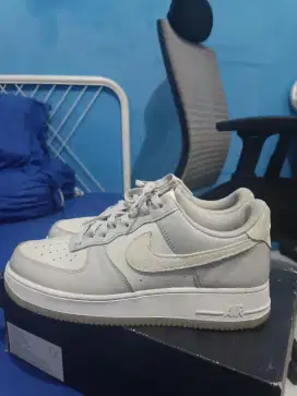 PRELOVED NIKE AIR FORCE 1 '07 LV8