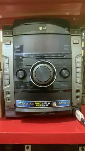 LG Mini Hi-Fi System MBT-506