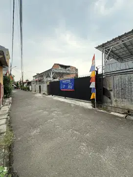 Parkiran mobil Murah di pondok Labu Jakarta Selatan