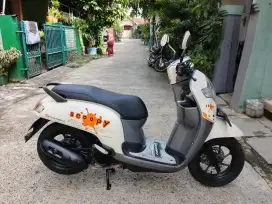 Honda Scoopy th 2018 Pajak Hidup Tgn ke1