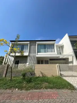 Rumah 2 Lantai Minimalis Bagus HGB di Citraland Somerset