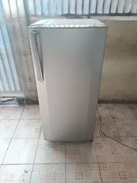 Jual kulkas LG satu pintu d antar