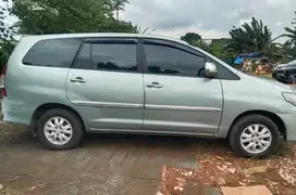Toyota Kijang Innova 2005 Diesel