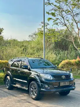 Fortuner 2.7 TRD 2015/14 CRV Pajero innova