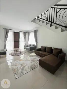 rumah di setiabudi regency dengan kolam renang pribadi siap huni