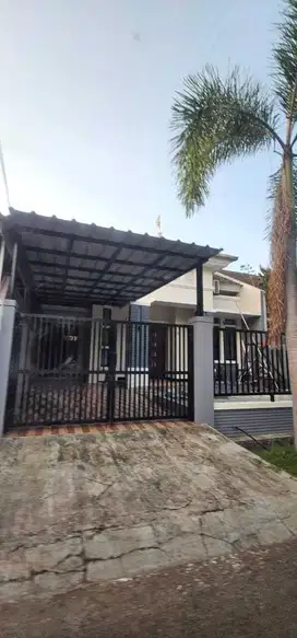 Dijual Rumah Siap Huni Di Cluster Aralia Harapan Indah Bekasi