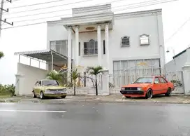 Dijual Cepat Rumah American Style di Sukoharjo Jawa Tengah